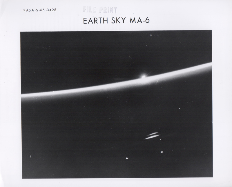 Illustration for article titled 15 Rare Images From NASA's First Decades of Space Exploration